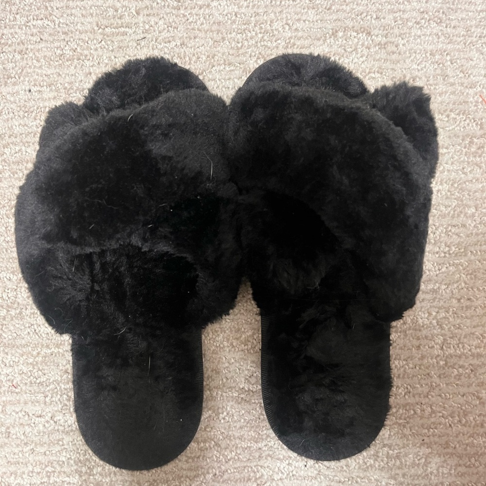 NWOT Splendid Slippers